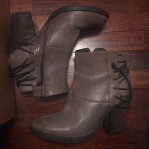 Steve Madden Gray booties